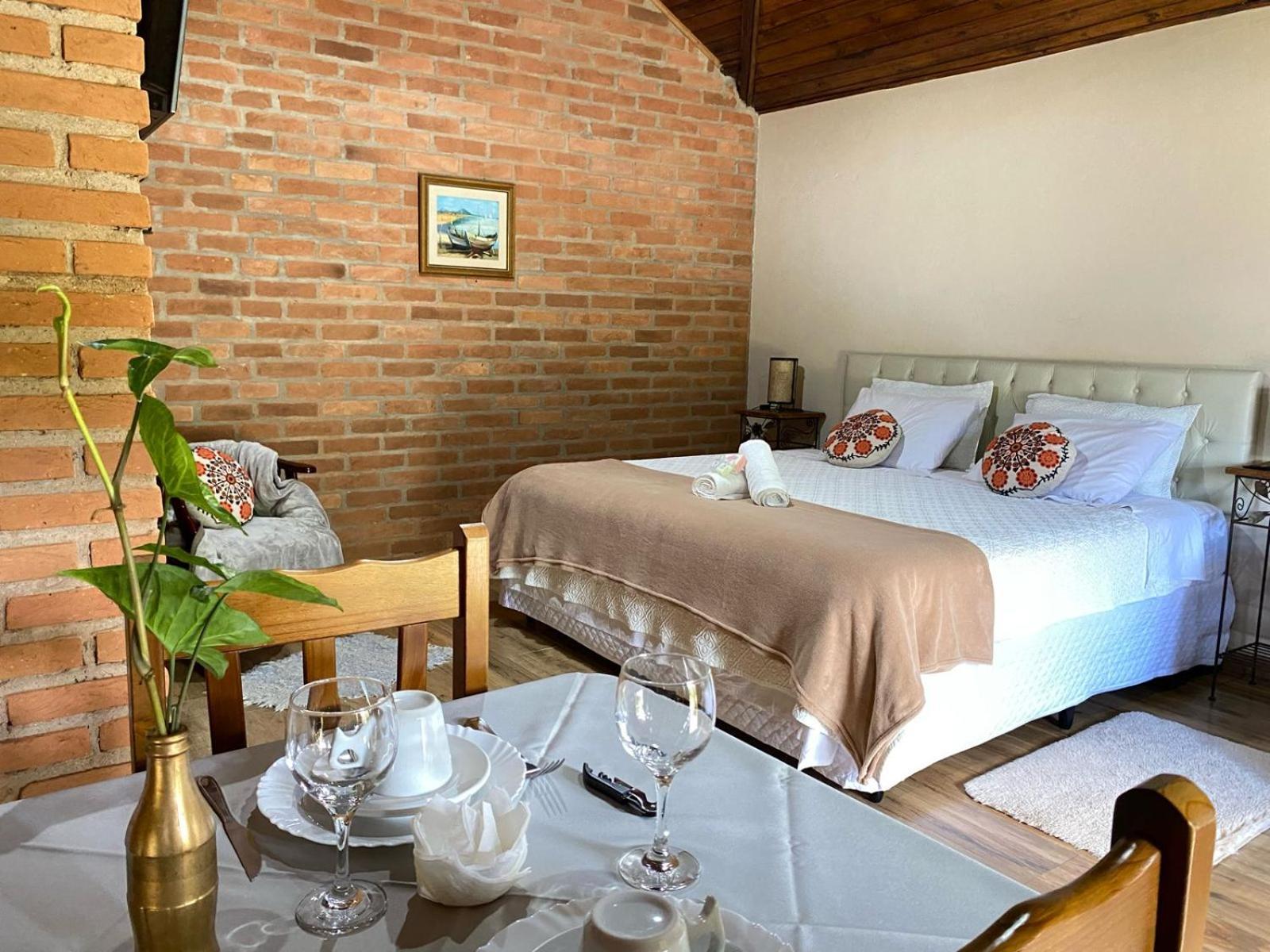 Pousada Refugio Sol E Brisa Sao Bento do Sapucai Ngoại thất bức ảnh