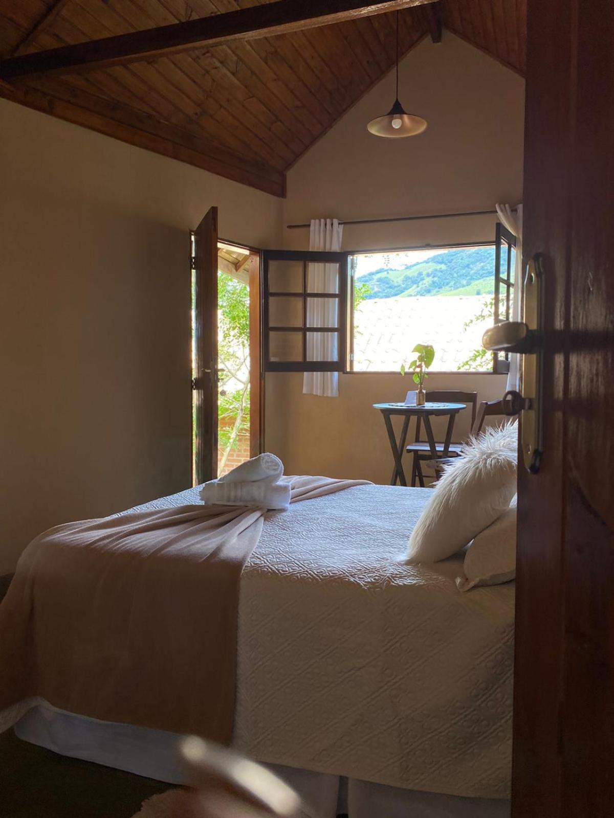 Pousada Refugio Sol E Brisa Sao Bento do Sapucai Ngoại thất bức ảnh