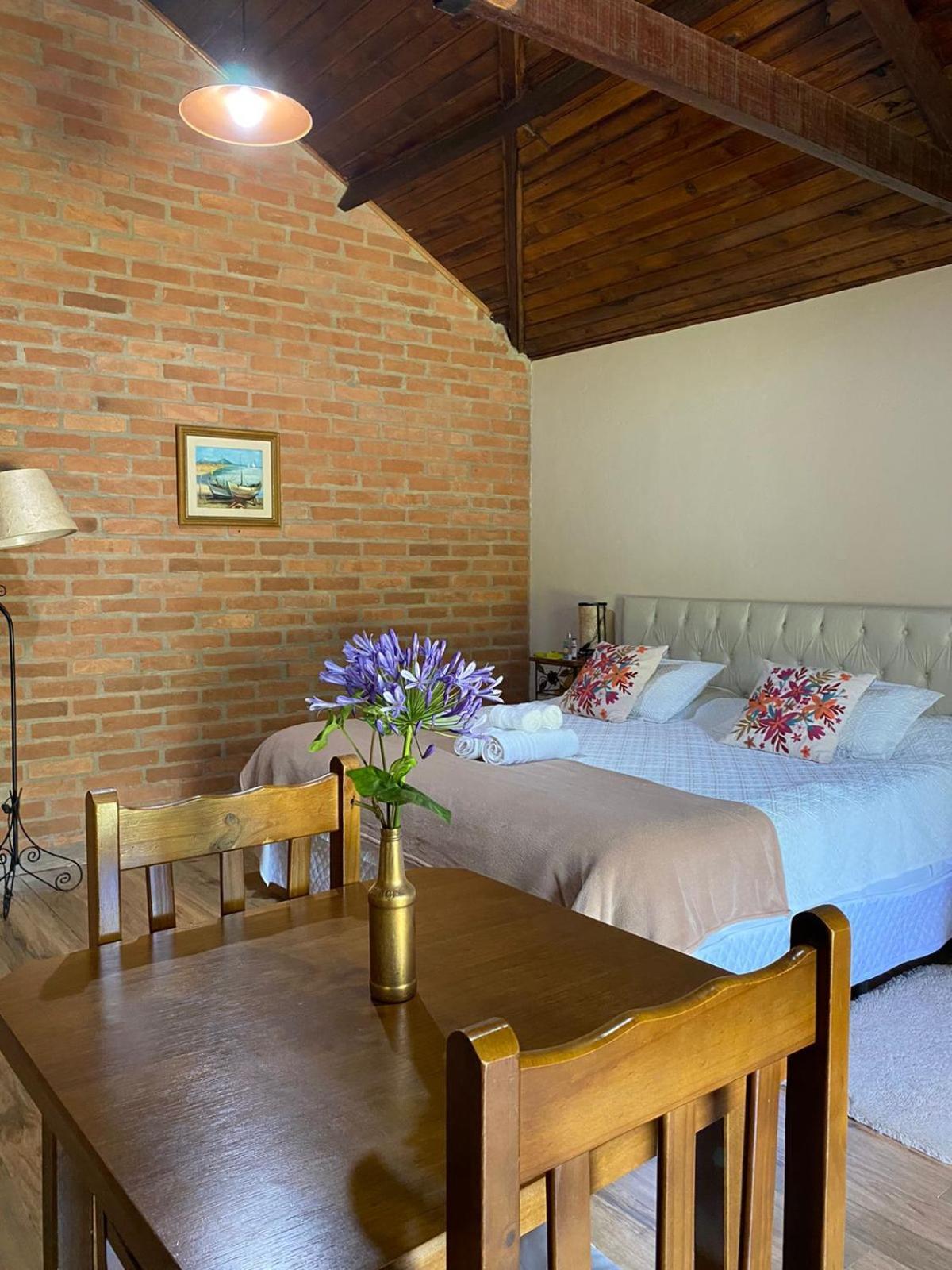 Pousada Refugio Sol E Brisa Sao Bento do Sapucai Ngoại thất bức ảnh