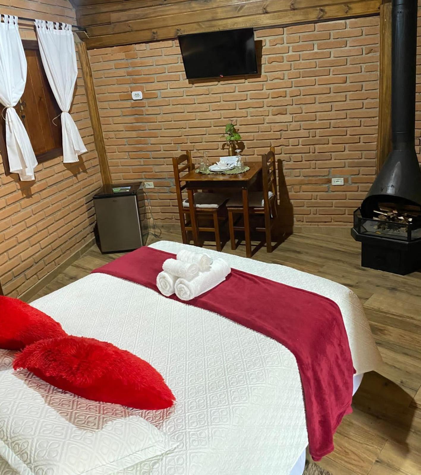 Pousada Refugio Sol E Brisa Sao Bento do Sapucai Ngoại thất bức ảnh