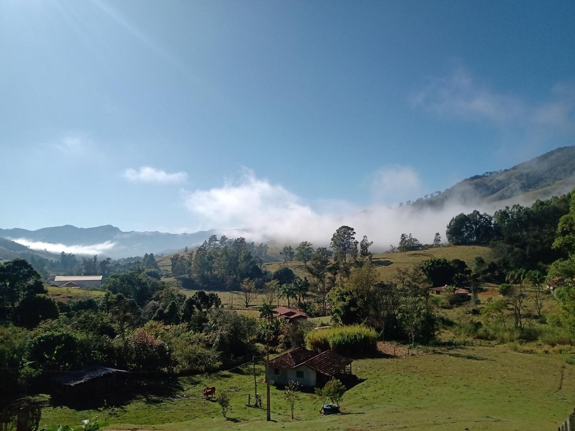 Pousada Refugio Sol E Brisa Sao Bento do Sapucai Ngoại thất bức ảnh